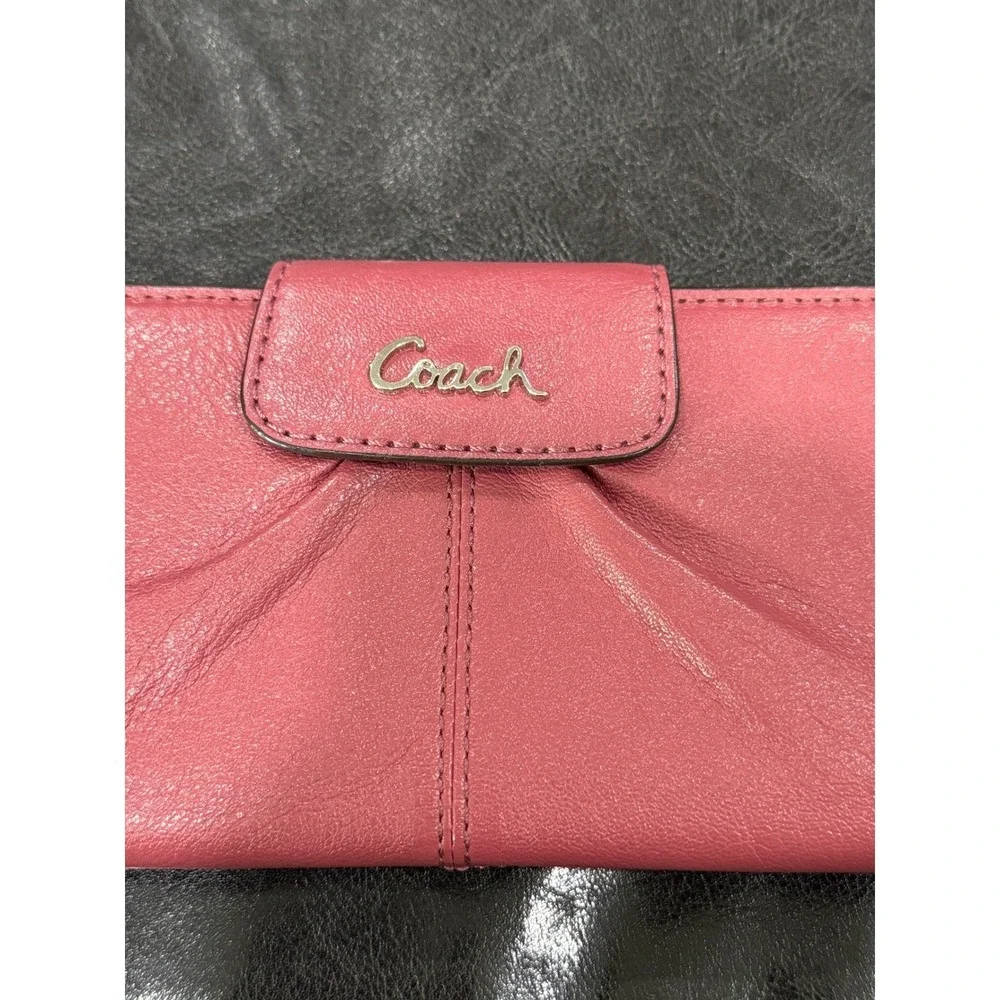 Coach‎ Pink Leather Wallet Clutch Snap Closure Organizer Card Holder